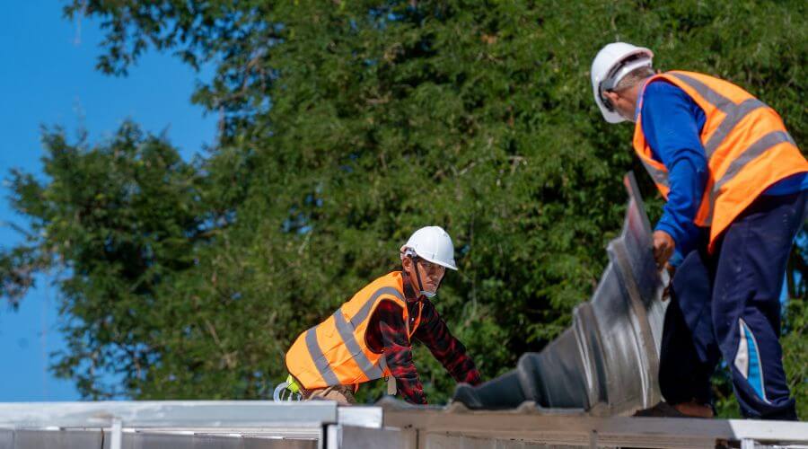 Professional gutter cleaning in Lorado, WV